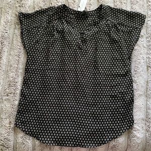 NWT❗️Banana Republic B&W Blouse